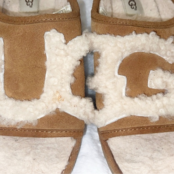 UGG Slip On Sneaker - Picture 9 of 10